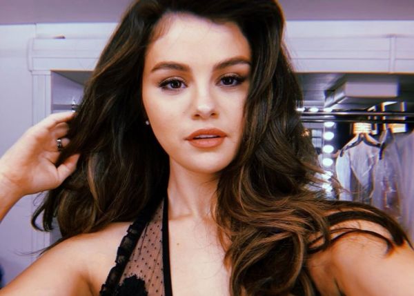 Σελίνα Γκόμεζ : Αφήνει το τραγούδι και μπαίνει στην κουζίνα | imommy.gr