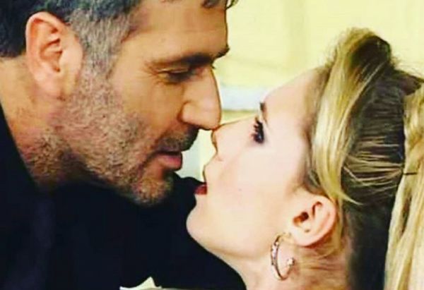 Αποστόλου: Οι «Δυο Ξένοι» είχαν τρίτο κύκλο – Κάψαμε το σενάριο | imommy.gr