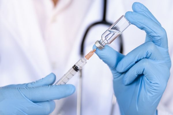 Οι ΗΠΑ εξασφάλισαν 300 εκατ. δόσεις πειραματικού εμβολίου | imommy.gr