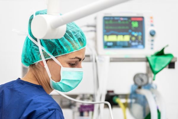 H ασυνήθιστη αντίδραση στον κοροναϊό που προκαλεί σύγχυση στους γιατρούς | imommy.gr