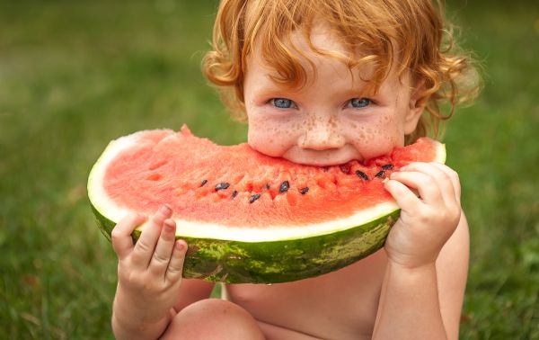 Τι να προσέξετε στη διατροφή του παιδιού το καλοκαίρι | imommy.gr