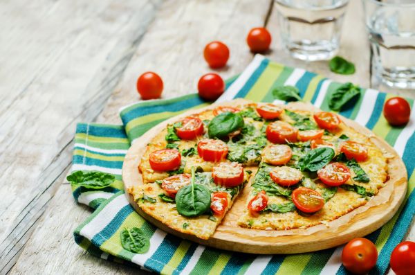 Pizza time: Πέντε τρόποι να κάνουμε τη σπιτική πίτσα πιο υγιεινή | imommy.gr