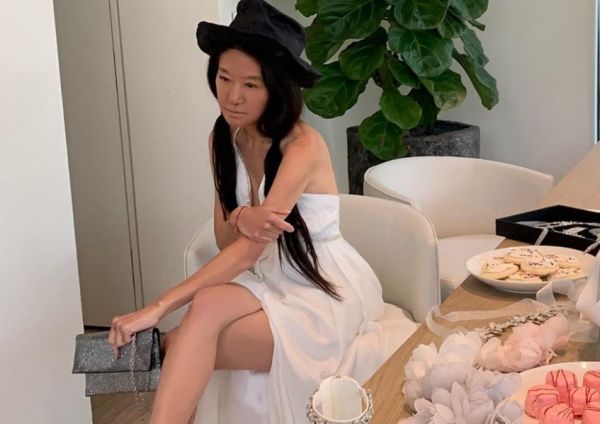 Vera Wang : Η 70χρονη σχεδιάστρια παραμένει αγέραστη και ρίχνει το Instagram | imommy.gr