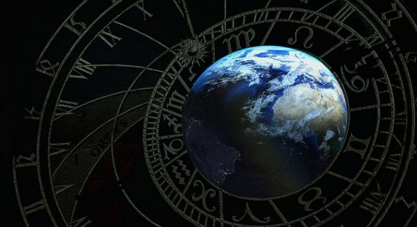 «Θα σκοτώσει ο κοροναϊός την αστρολογία;» – Κανείς δεν προέβλεψε την πανδημία | imommy.gr