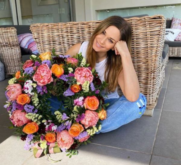 Έλλη Κοκκίνου: Η σπάνια φωτογραφία αγκαλιά με τον γιο της | imommy.gr