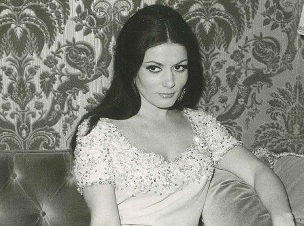 Ζωζώ Σαπουντζάκη : Η Φίνος αποκάλυψε πόσο χρονών είναι «η βασίλισσα της νύχτας» | imommy.gr