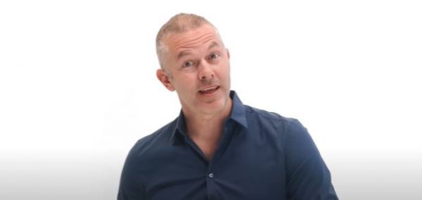 O Xρήστος Λούλης διχάζει και το Twitter – «Πόλεμος» χρηστών για το επίμαχο σποτ | imommy.gr