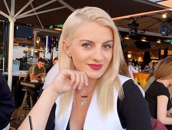 Ασημίνα Ουστάλλι: Ποζάρει πιο καλοκαιρινή από ποτέ | imommy.gr