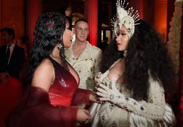 Ζώδια και συμβατότητα : Αυτά τα ζεύγη δεν ταιριάζουν καθόλου | imommy.gr