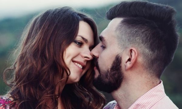 Πώς επηρεάζει η σχέση τα ζώδια; | imommy.gr