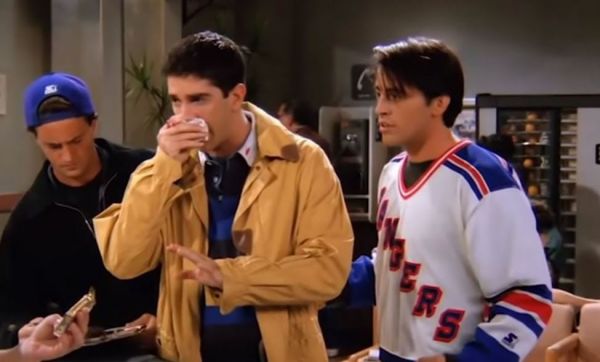 Πέθανε αγαπημένη ηθοποιός από τα «Φιλαράκια» | imommy.gr