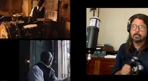 Ντέιβ Γκρολ, Έλβις Κοστέλο και Πολ ΜακΚάρτνεϊ στην σπάνια διασκευή | imommy.gr