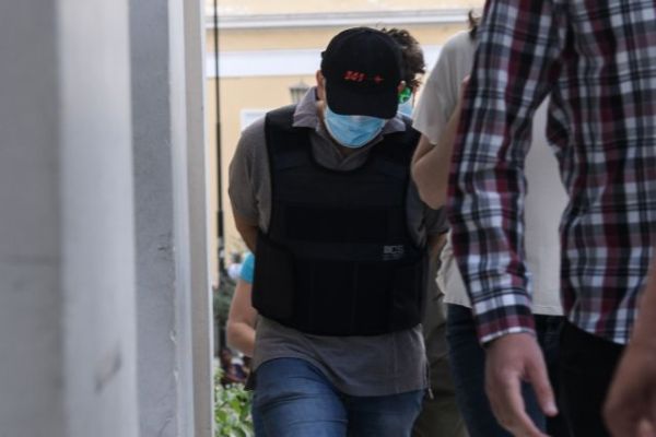 Σωρεία καταγγελιών για τον ψευτογιατρό | imommy.gr