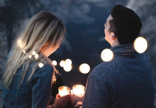 Ζώδια και ραντεβού : Αυτήν την ατάκα θέλουν να ακούσουν για να τα γοητεύσεις | imommy.gr