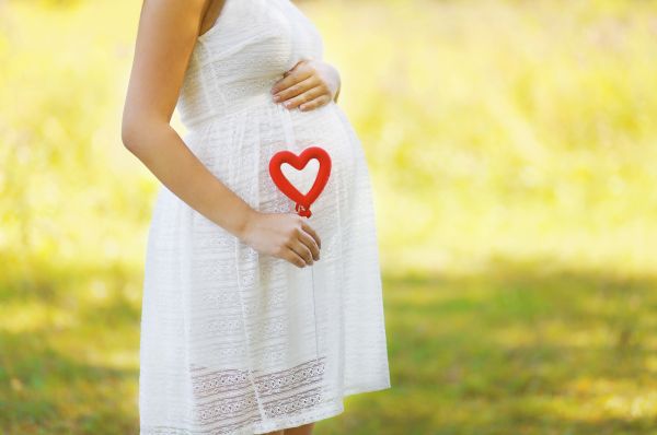 Εγκυμοσύνη το καλοκαίρι: Πέντε λόγοι που θα τη λατρέψετε | imommy.gr