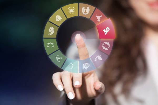 Τα ζώδια για το Σαββατοκύριακο 13-14 Ιουνίου | imommy.gr