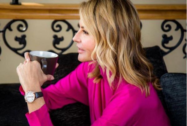 Τζένη Μπαλατσινού: Άναψε τζάκι για να… καλωσορίσει το καλοκαίρι! | imommy.gr