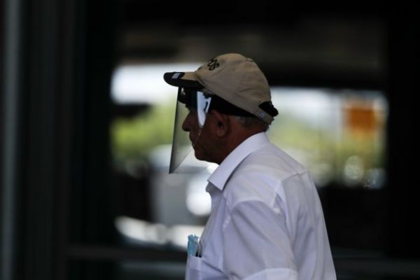 Κοροναϊός: Ανησυχητικό «ρεκόρ» ημερήσιων κρουσμάτων παγκοσμίως | imommy.gr