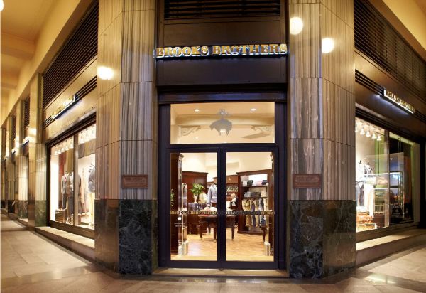 Brooks Brothers: Δε θα κλείσει κανένα κατάστημα στην Ελλάδα | imommy.gr