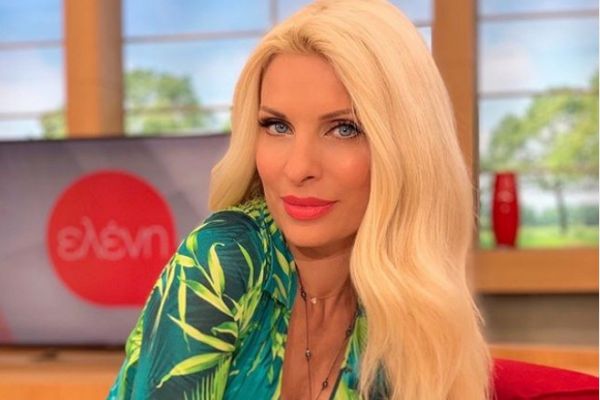 Ελένη Μενεγάκη: Έτσι ευχήθηκε δημόσια στην κόρη της | imommy.gr