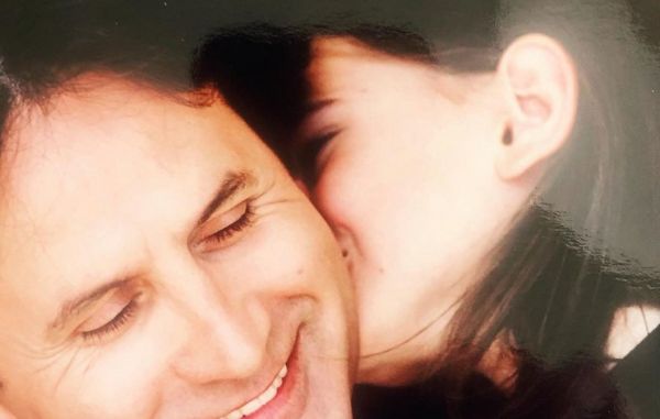 «Μίνι καύσωνας»: Καλοκαιρινή φωτογραφία της Άννας Νταλάρα με την κόρη της | imommy.gr