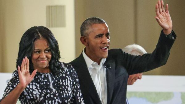 «Michelle Obama Podcast»: Συνέντευξη του Μπαράκ Ομπάμα στην γυναίκα του Μισέλ | imommy.gr