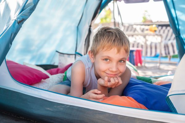 Κάμπινγκ… στον κήπο | imommy.gr