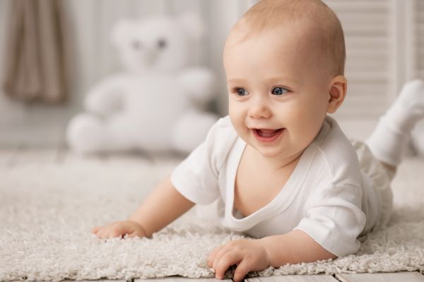 Τι πρέπει να προσέξετε όταν το μωρό ξεκινήσει να μπουσουλά; | imommy.gr