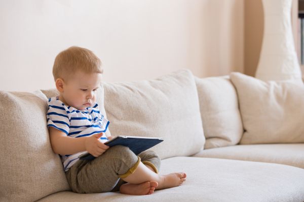 Πώς θα εξοικειωθεί το παιδί με την τεχνολογία; | imommy.gr