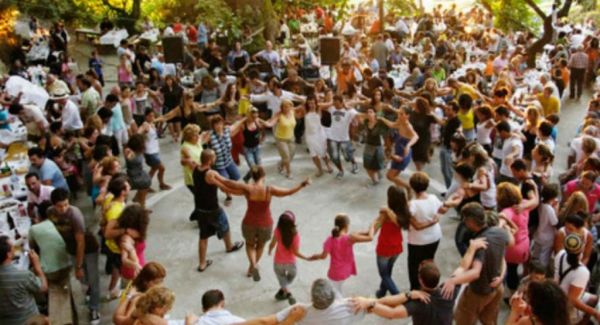 Ελλάδα: Οι viral πατέντες για τα πανηγύρια εν μέσω… πανδημίας | imommy.gr