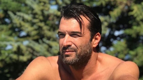 Ο Αντώνης Βλοντάκης αποκάλυψε ότι ψάχνει τα κινητά των παιδιών του | imommy.gr