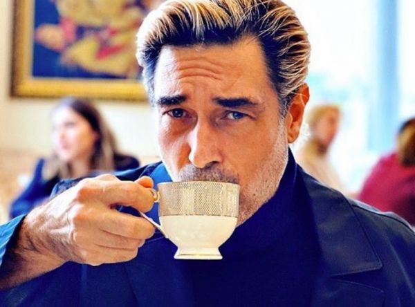 Ανανεωμένος ο Μπουράκ Χακί μετά τον χωρισμό του | imommy.gr