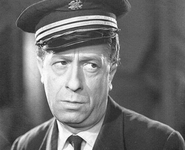 Η σπάνια φωτογραφία του Μίμη Φωτόπουλου με τον αδελφό του | imommy.gr