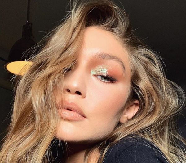 Τζίτζι Χαντίντ: Κρύβει τη φουσκωμένη κοιλίτσα της; | imommy.gr