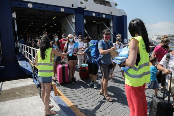 Κοροναϊός: Πόσο καιρό πρέπει να μείνουν σε καραντίνα τα άτομα που επιστρέφουν από διακοπές | imommy.gr