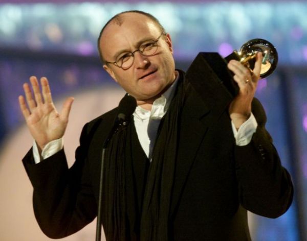 Γιατί έγινε ξανά viral το «In the Air Tonight»; | imommy.gr