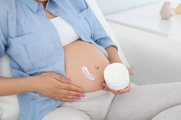 Πώς θα μειώσουμε τις ραγάδες στην εγκυμοσύνη | imommy.gr
