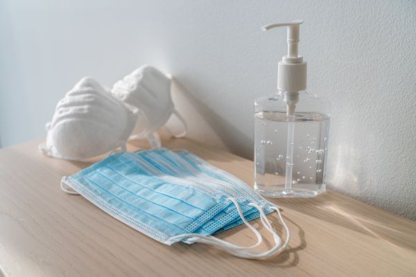 Κοροναϊός: Πόση προστασία παρέχουν τα ρούχα που χρησιμοποιούνται ως μάσκες; | imommy.gr