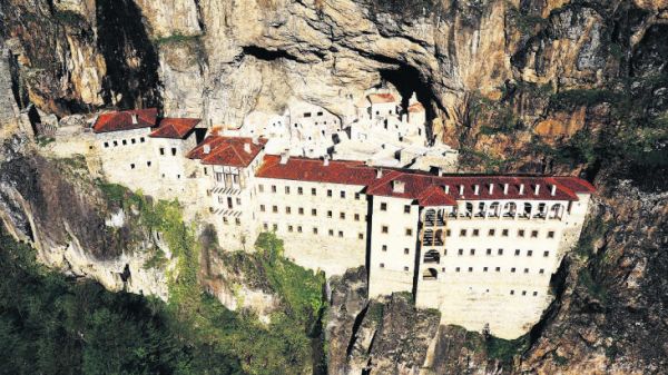 Πόντος: Δεκαπενταύγουστος στην Παναγία Σουμελά | imommy.gr