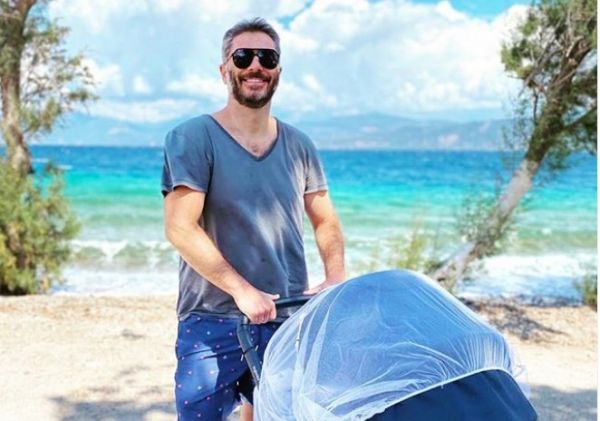 Αλέξανδρος Μπουρδούμης : Η οικογενειακή φωτογραφία που μας έκανε να «λιώσουμε» | imommy.gr