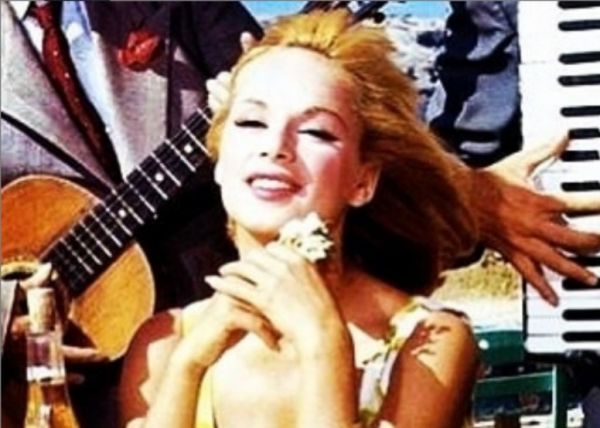 «Η Αλίκη στο Ναυτικό»: Σπάνιο στιγμιότυπο από τα γυρίσματα της ταινίας | imommy.gr