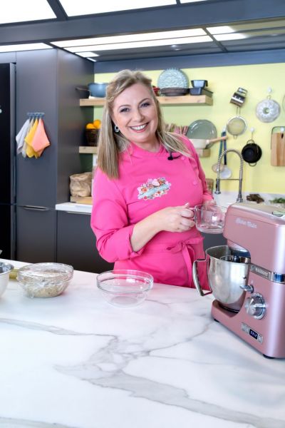 «Dina’s Bakery» με τη Ντίνα Νικολάου: Κάθε Σάββατο και Κυριακή στις 16:50 στο MEGA | imommy.gr