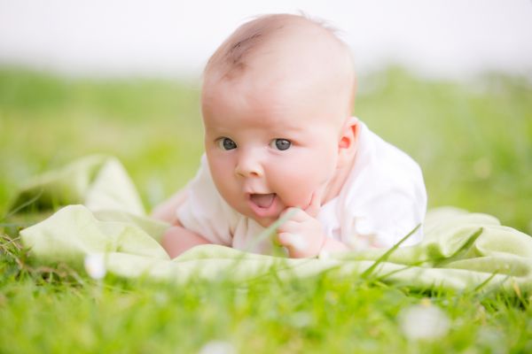 Πόση ώρα μπορεί να είναι έξω το νεογέννητο; | imommy.gr