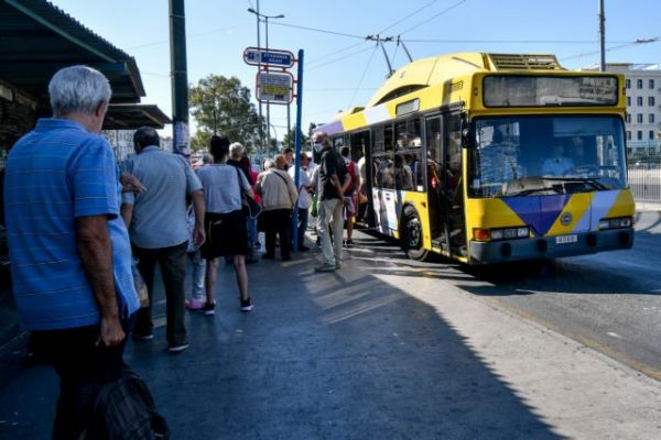 Χάρτης Υγειονομικής Ασφάλειας: Κανόνες για ΙΧ, ταξί, ΜΜΜ | imommy.gr