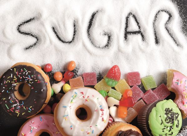 Τα σημάδια που μαρτυρούν ότι τρώτε υπερβολική ζάχαρη | imommy.gr