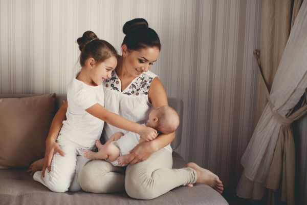 Πώς η σειρά γέννησης των παιδιών επηρεάζει την ανατροφή τους | imommy.gr