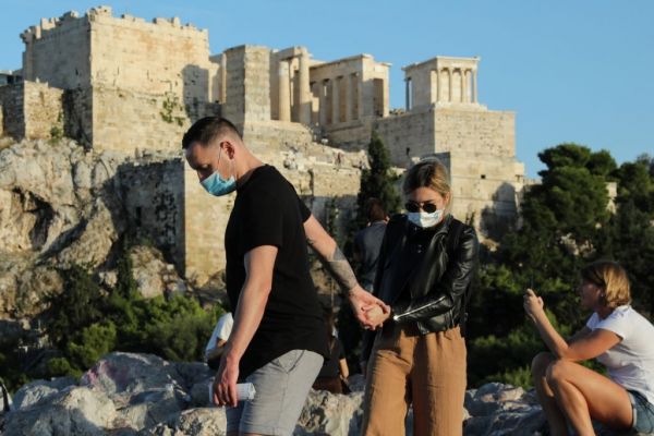 Αττική: «Τρομάζουν» οι προβλέψεις – Τηρούν την χρήση μάσκας οι Αθηναίοι | imommy.gr