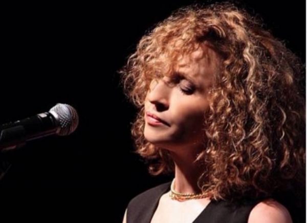 Γλυκερία: Τα συγκινητικά λόγια του γιου της για την ίδια | imommy.gr