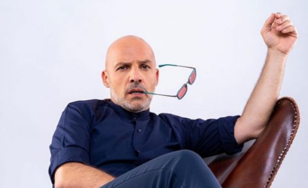 Νίκος Μουτσινάς: Πώς απάντησε σε άσχημο σχόλιο | imommy.gr