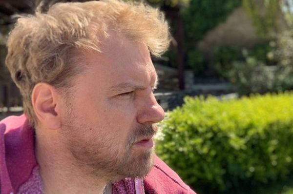 Κώστας Σπυρόπουλος : Εντυπωσίαζε με την εμφάνισή του ήδη από τα 18 του | imommy.gr